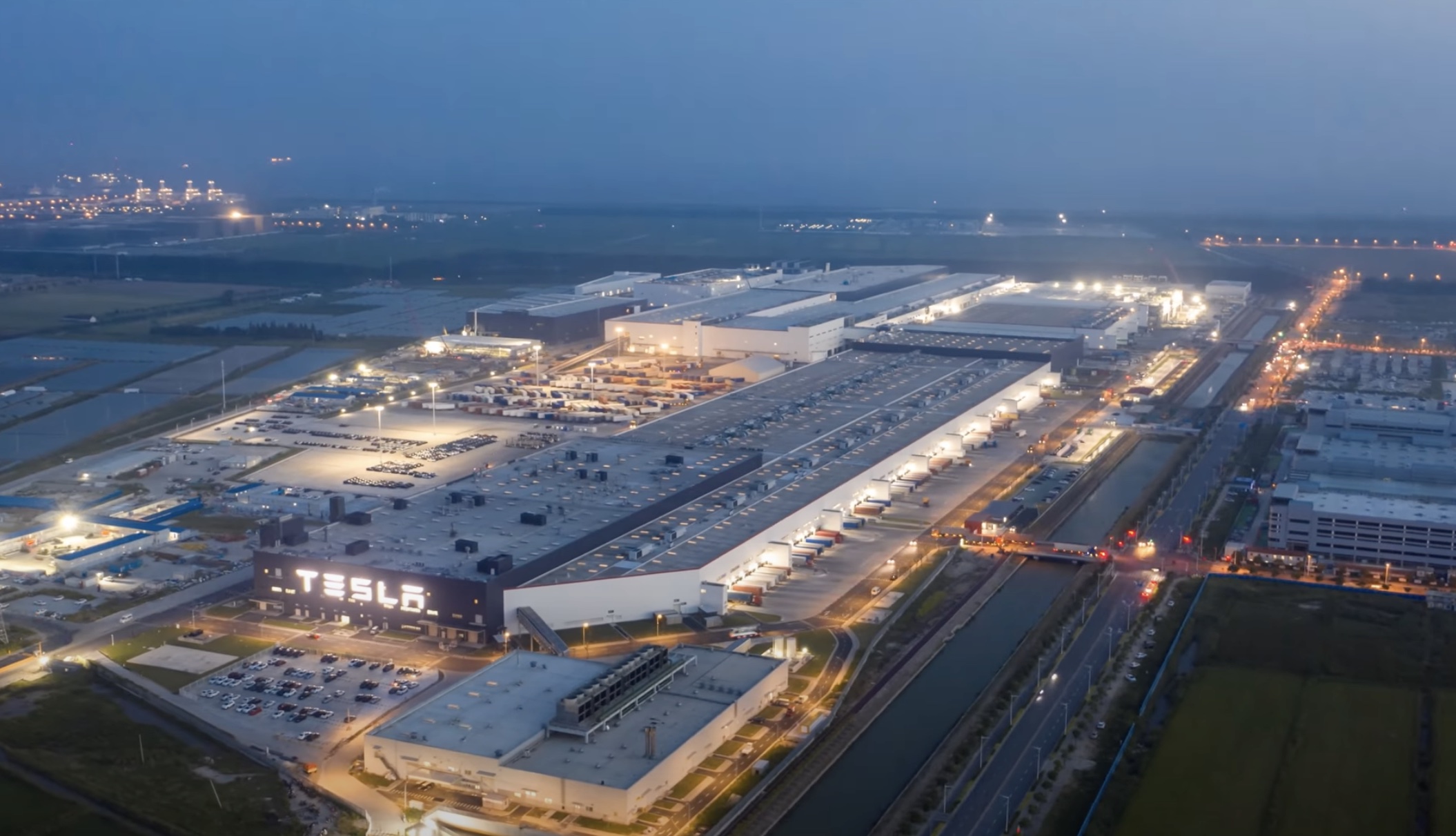 Tesla Launches New Battery Factory in Shanghai to Boost Energy Solutions Amid US-China Trade Challenges