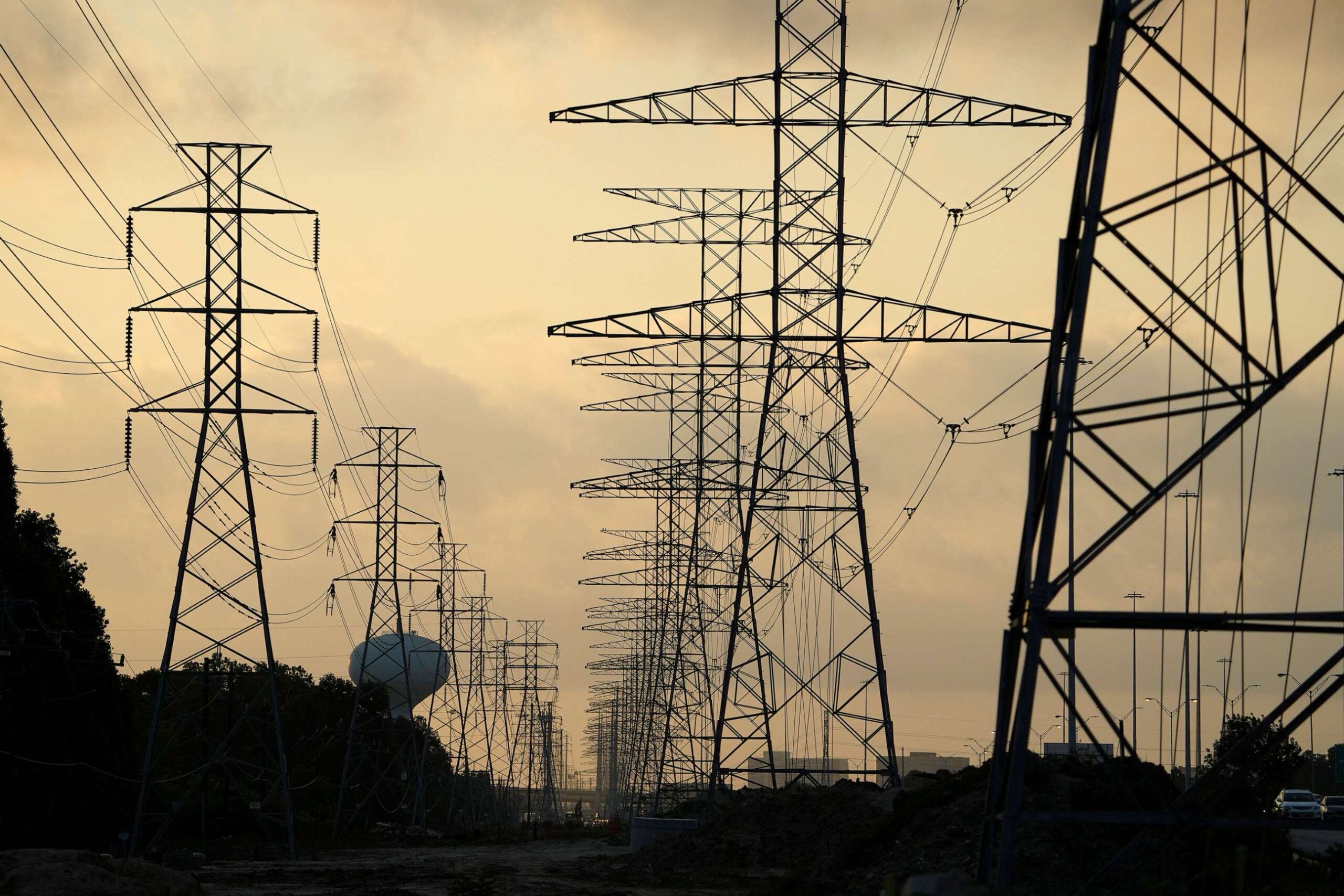 Texas Faces Intense Summer Heat: How ERCOT Plans to Keep Lights On Amid Rising Temperatures