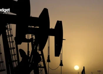 The Big Shake-Up How Fracking Changes and a Company's Collapse Are Reshaping the Oil World