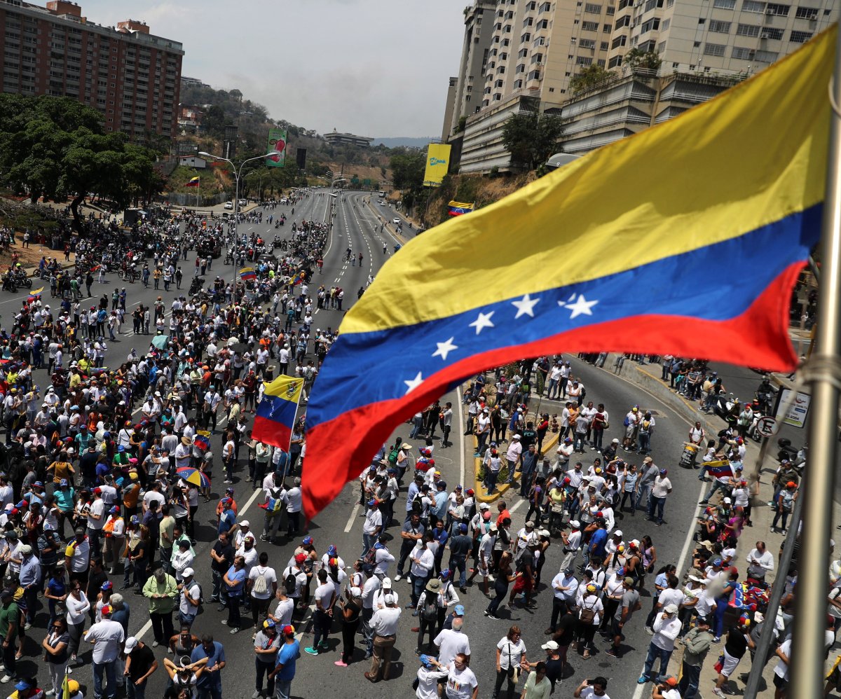 U.S. Warns Against Travel to Venezuela Amidst Ongoing Safety and Political Concerns