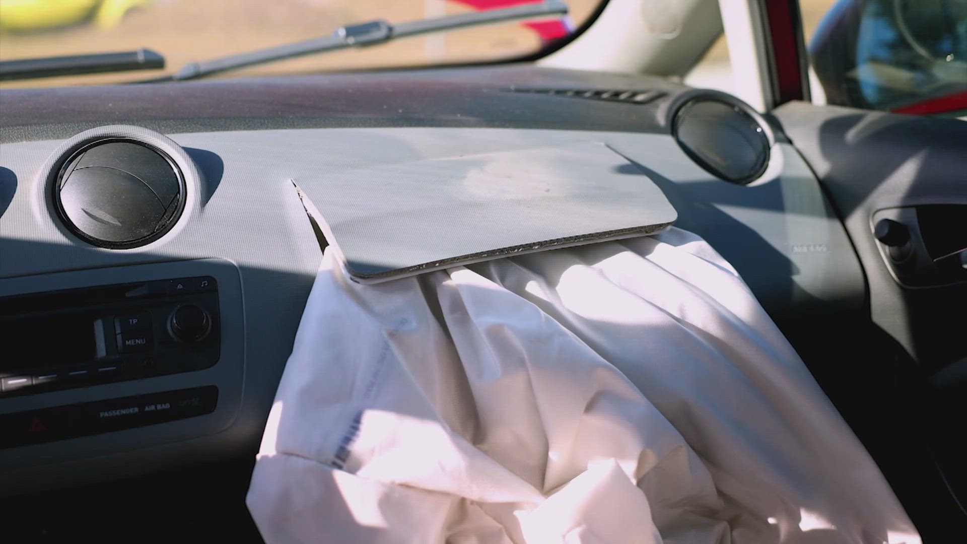 Urgent Safety Alert: Nissan Issues Critical "Do Not Drive" Warning for Older Models with Hazardous Airbags