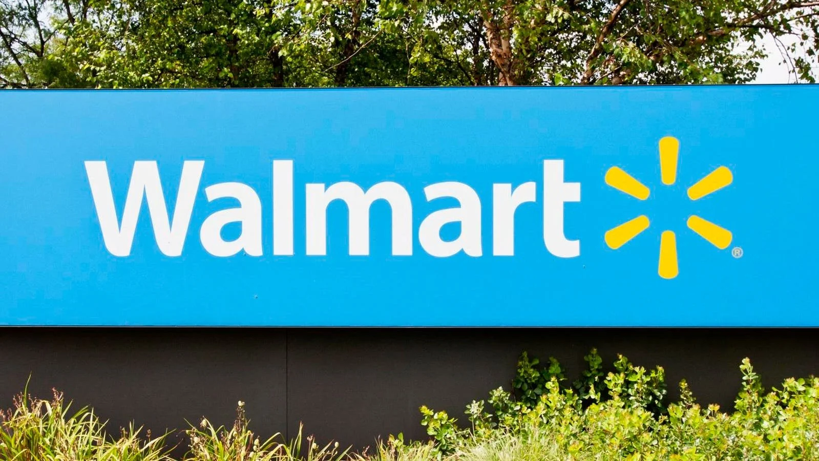 Walmart Shuts Down Health Clinics Nationwide: A Surprising Pivot Away from Medical Care