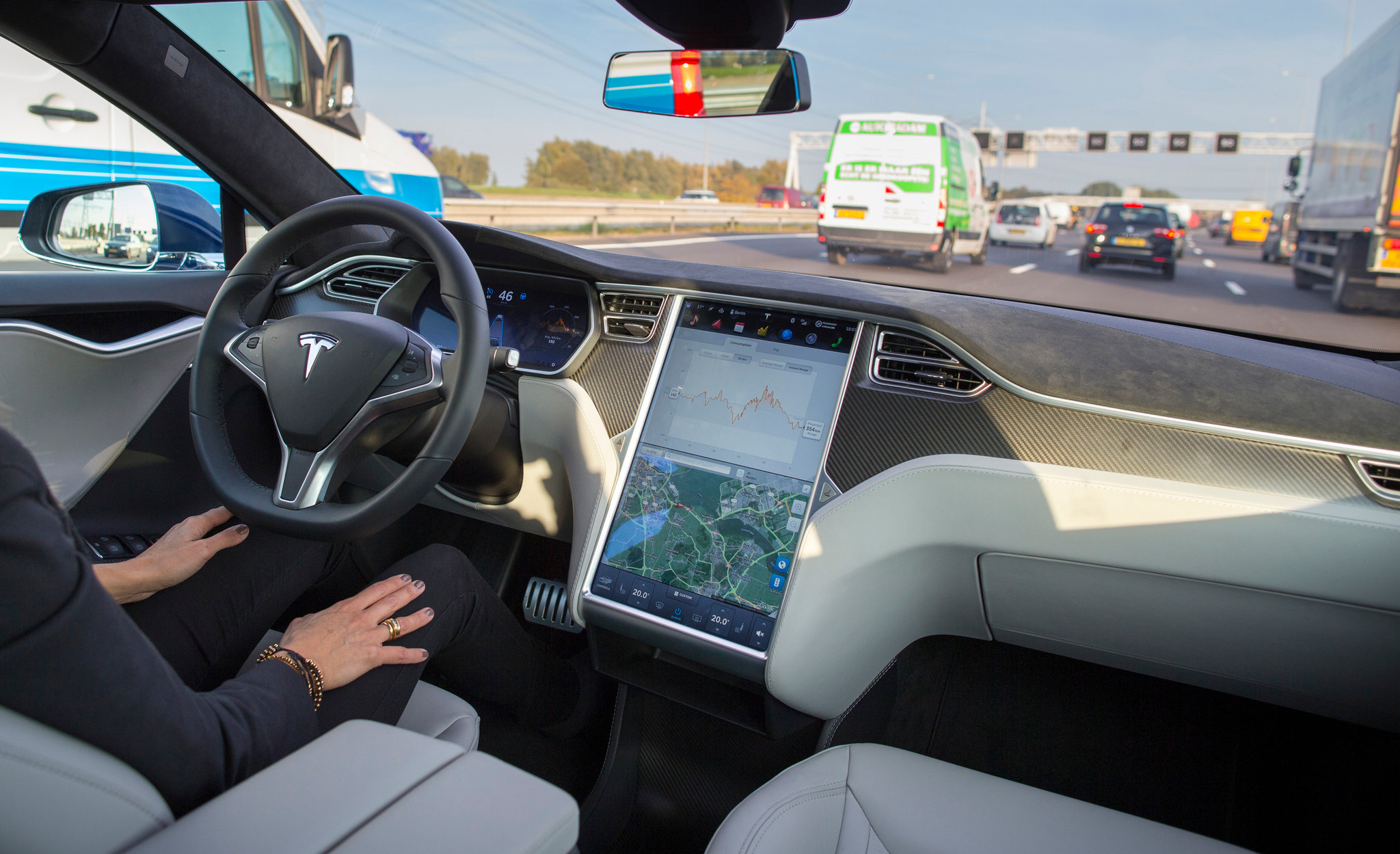 Waymo Outpaces Tesla in Self-Driving Car Technology: A Closer Look