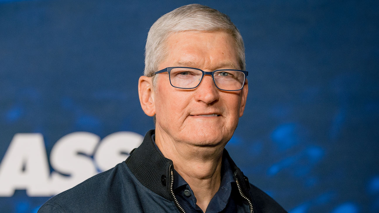 Who Will Take the Reins at Apple? Peek Into the Future as Tim Cook Ponders Succession