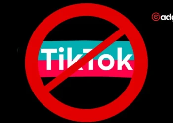 Why Are Teens and Grandparents at Odds Over TikTok's Future? A Look at the Growing Debate in America