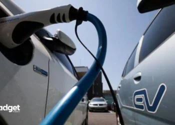Why Electric Cars Aren't More Popular: Expert Insights on Costs, Charging, and Concerns