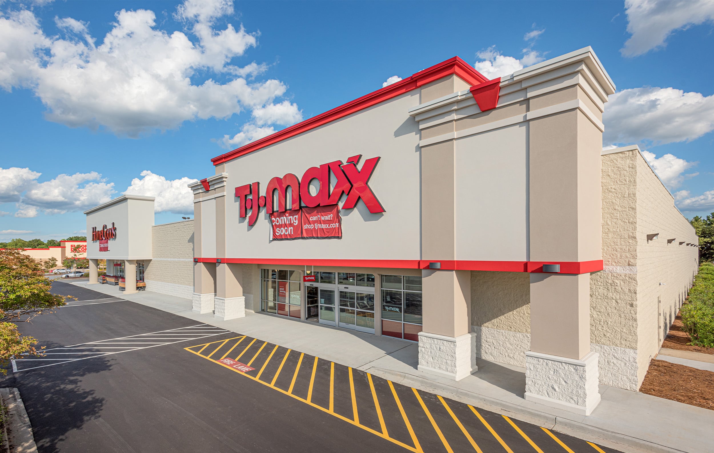 Why TJ Maxx Is Winning Big While Other Stores Close Down