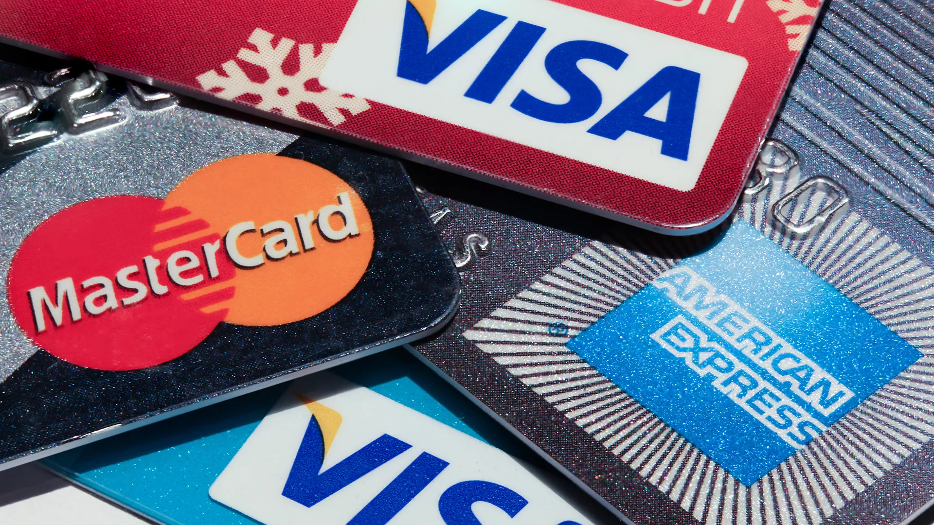 Will Your Wallet Feel Lighter? Upcoming Court Decision Could Slash Credit Card Late Fees