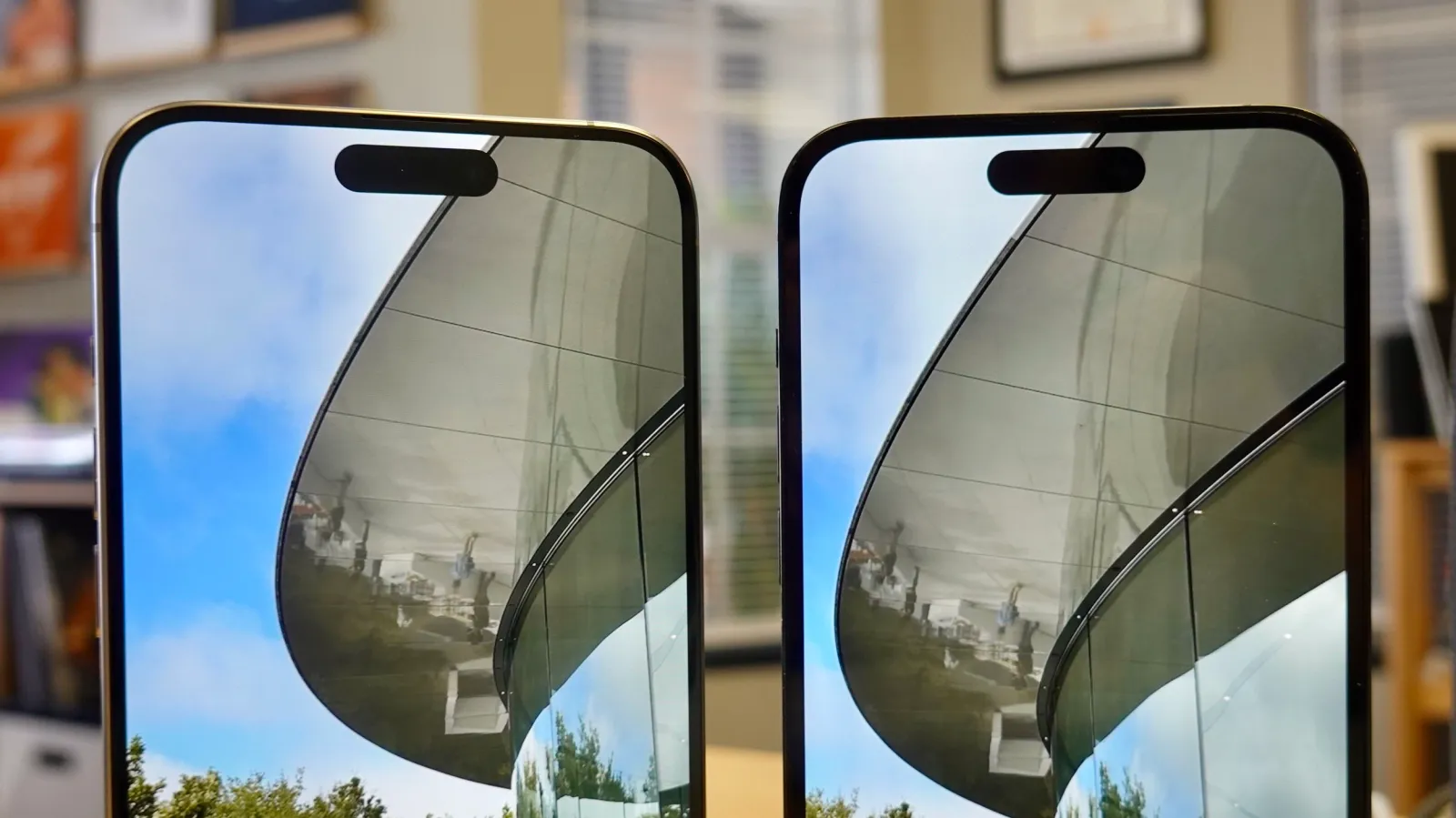 Breaking Boundaries: iPhone 16 Pro to Feature World’s Slimmest Bezels, A Potential Game-Changer in Smartphone Design