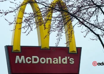 Fast Food Frenzy: How California's New Wage Law is Changing What You Pay at McDonald's, Starbucks, and More
