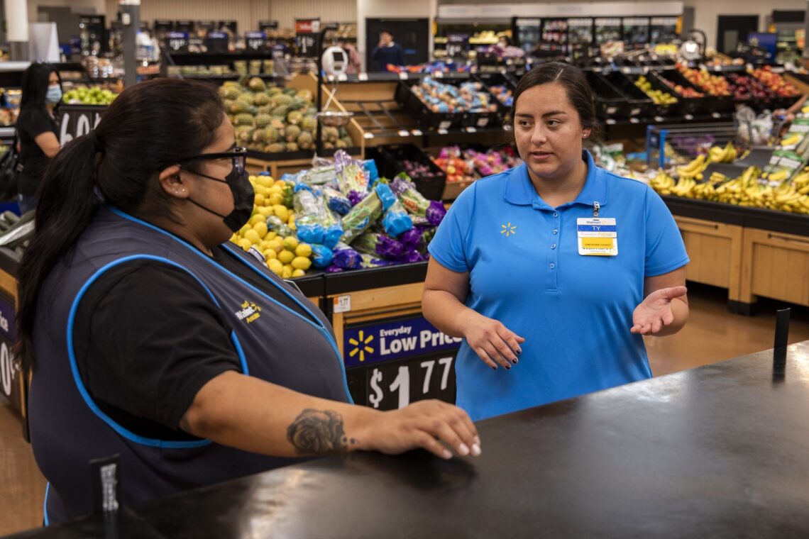 Walmart Managers Earn Massive Amounts As Salary as Per the Latest
