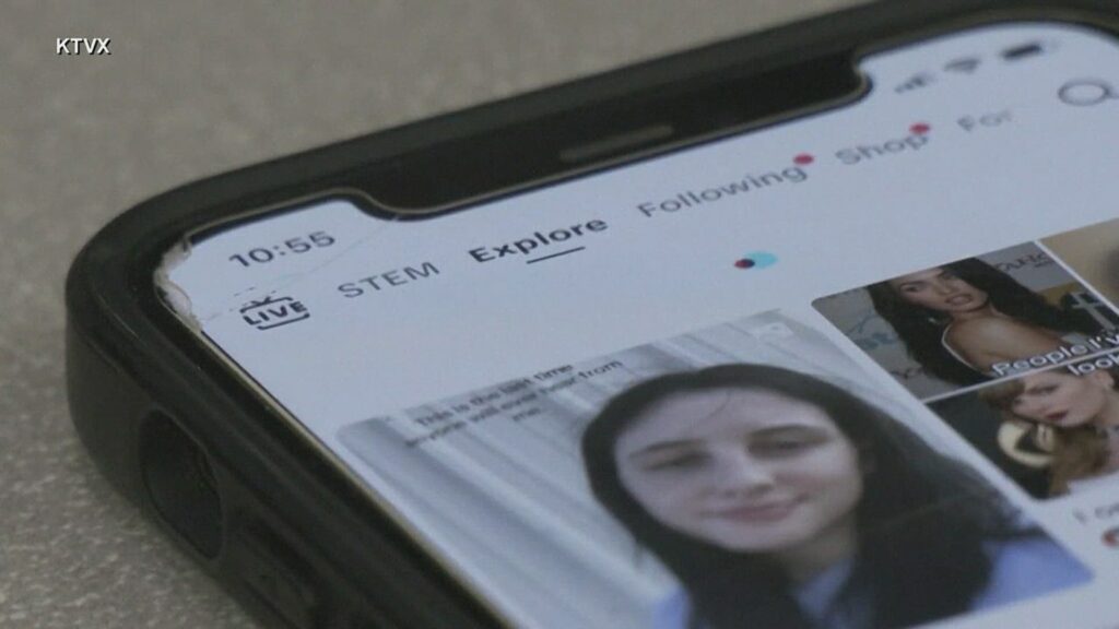New York To Enforce No More Social Media Snooping on Teens Without Mom and Dad's Permission