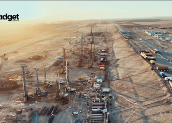 Saudi Arabia's Neom Project Struggles Dreams vs. Reality in the Futuristic City Plan