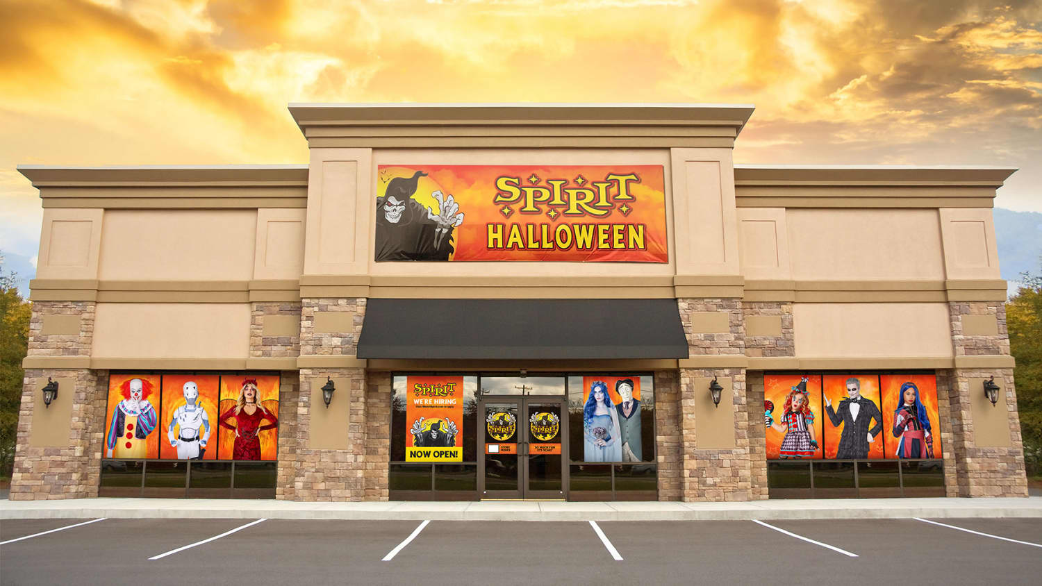 Spirit Halloween's Massive Hiring Surge: 50,000 New Jobs for 2024 Season