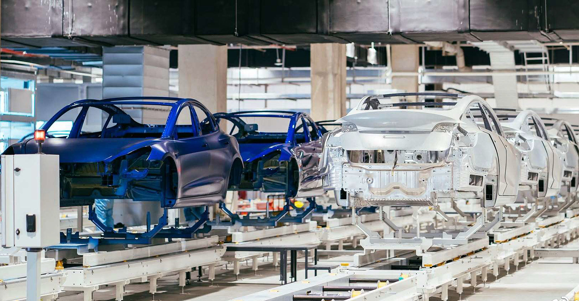 Tesla Tunes Up: Strategic Shutdowns at German Plant Aim to Boost Production Efficiency