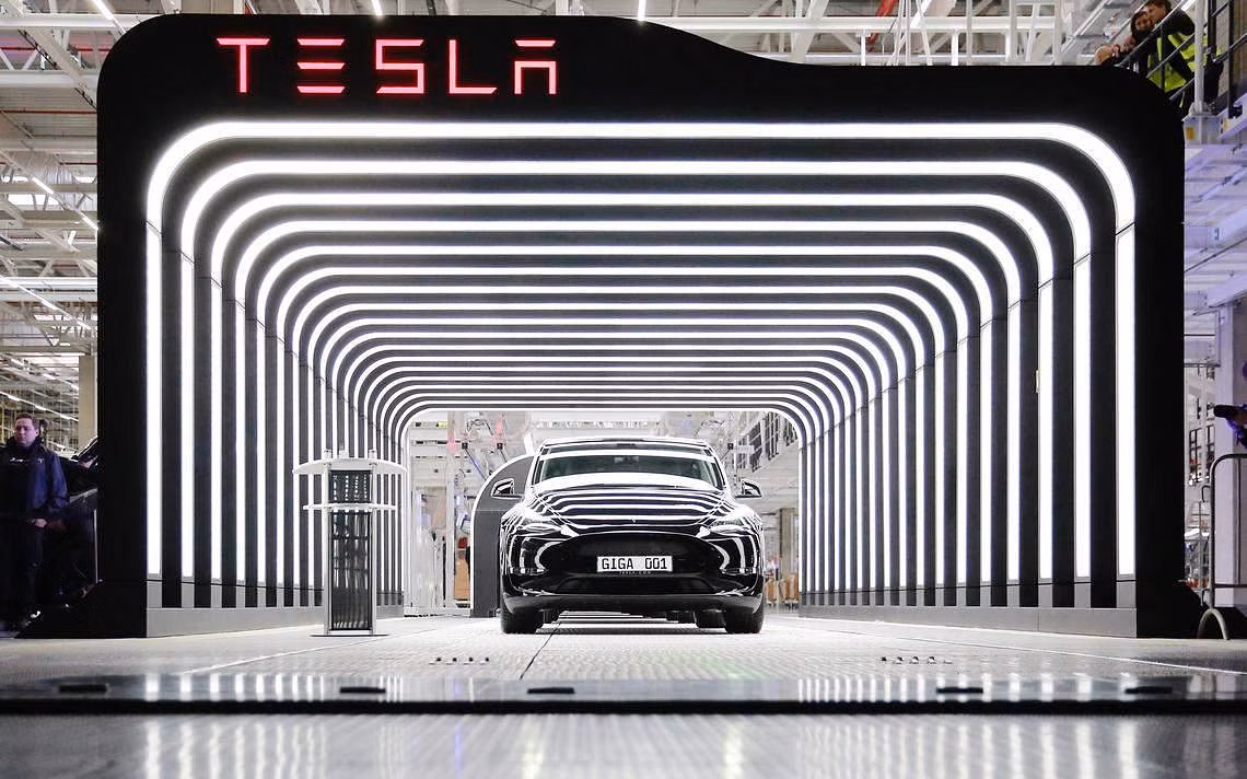 Tesla Turmoil: NYC's Top Money Manager Challenges Musk’s Mega Pay Amid Calls for Better Oversight