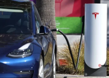 Tesla's Supercharging Network Achieves Impressive Record-High Reliability of 99.97% Compared to Previous Years