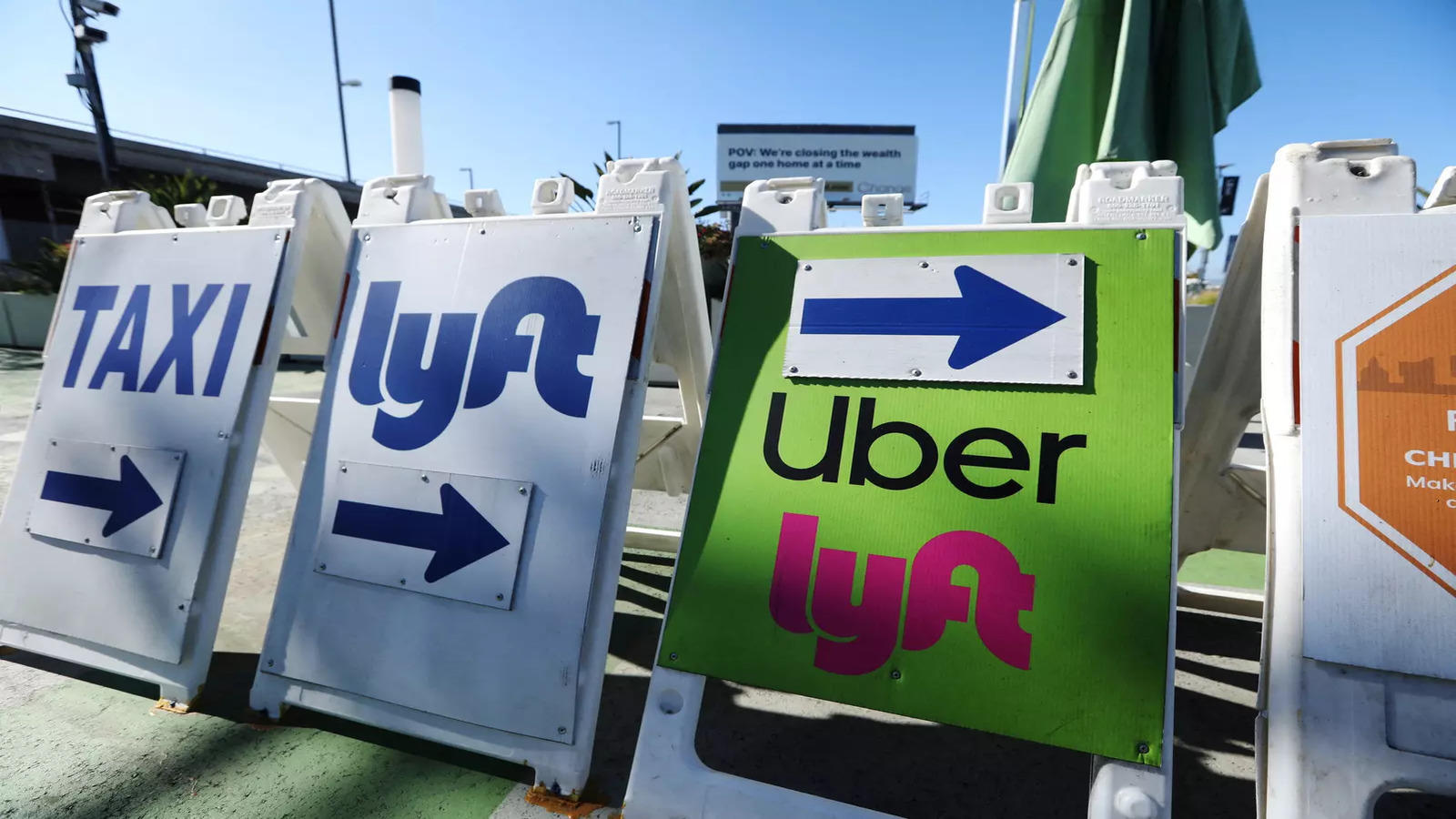 The Minneapolis Compromise Uber and Lyft's Tactical Play in the Wage Debate
