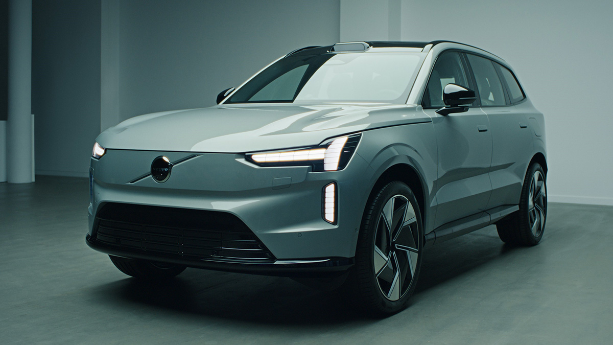 Volvo Launches EX90 SUV with First-Ever Battery Passport A Big Step for Eco-Friendly Driving