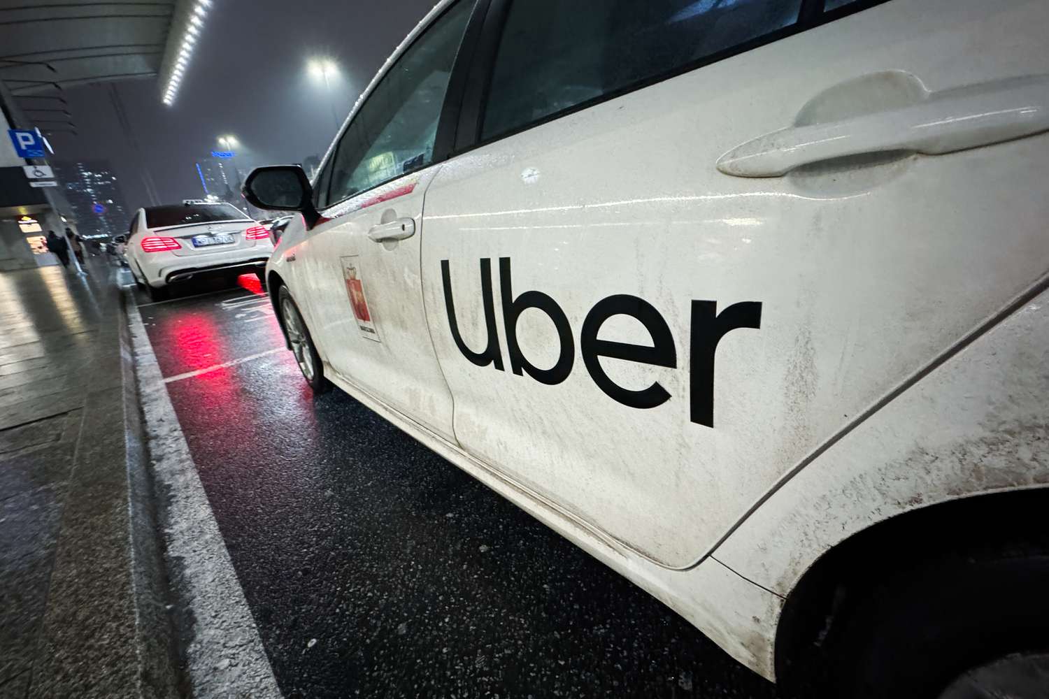 Why Your Uber Driver Might Be Earning Less Inside the Tipping Crisis of Ride-Hailing Apps----