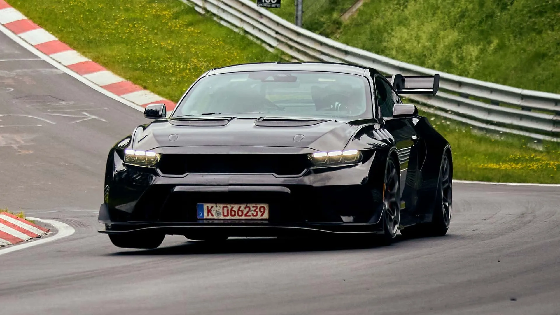 New Record Alert 2025 Ford Mustang GTD Smashes Speed Record at
