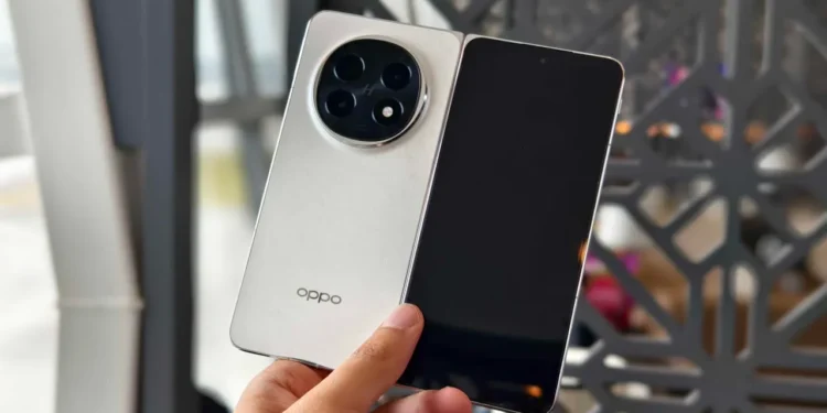 Meet the OPPO Find N5: The Ultra-Thin Foldable Phone That Outshines Samsung's Latest Model