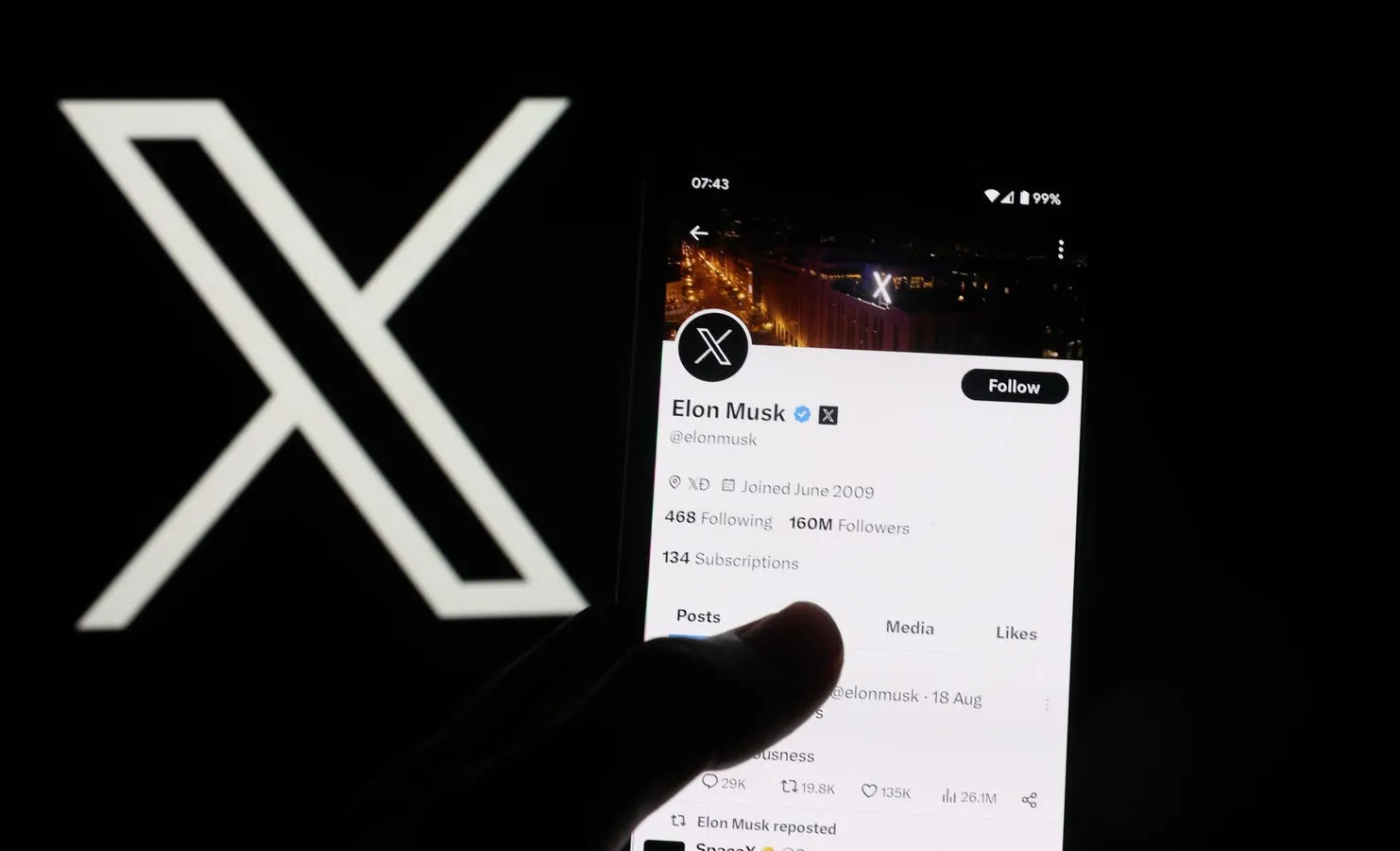 Why Is X Blocking Signal Links? A Closer Look at the Latest Social Media Censorship Drama