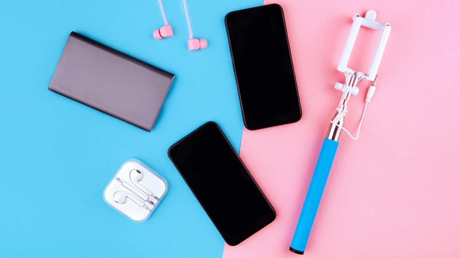 80+ Best Mobile Accessories for Travelers-