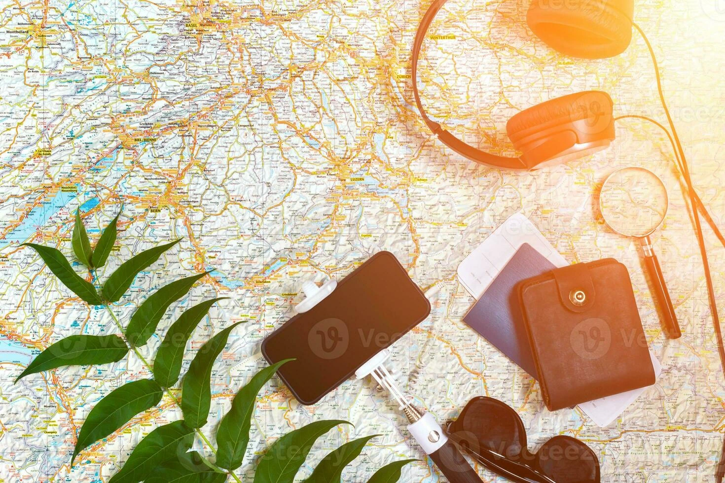 80+ Best Mobile Accessories for Travelers----------