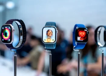 Apple's Next Big Thing: Transforming Health Care with AI-Powered Apps and Smartwatch Innovations