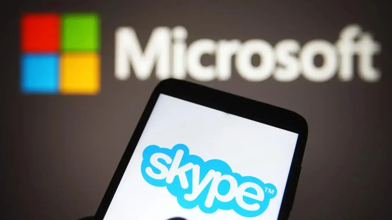 Microsoft Shuts Down Skype, Uses AI in Call of Duty, and Tests Ads in Office – All the Biggest Tech Shocks This Week
