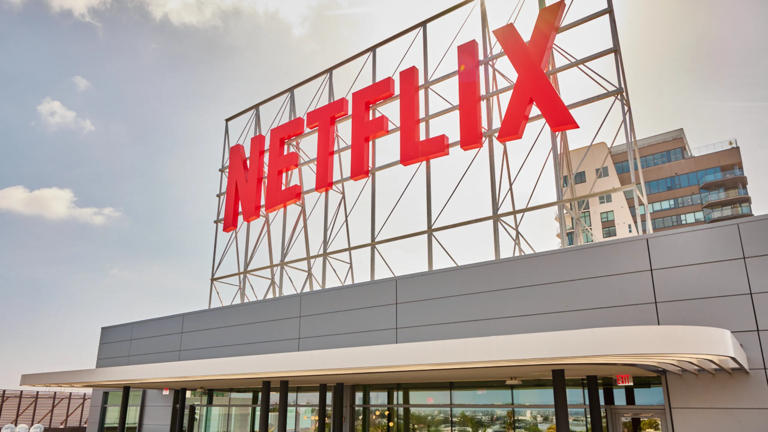 Netflix Boosts Its Show Quality New HDR10+ Feature Means Better Movie Nights for Everyone-