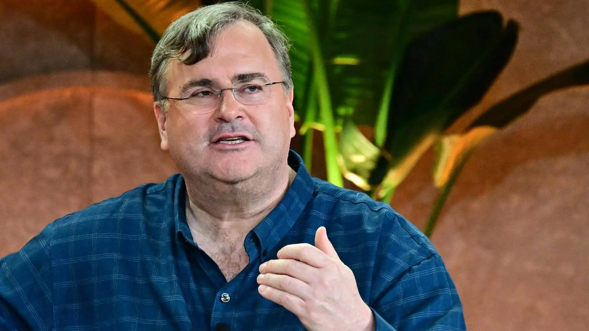 Reid Hoffman Talks About AI’s Role in Our Future: How It Could Boost Jobs and Empower Society