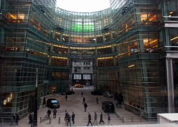 Why Bloomberg's AI News Summaries Are Causing Controversy and What It Means for the Future of Journalism