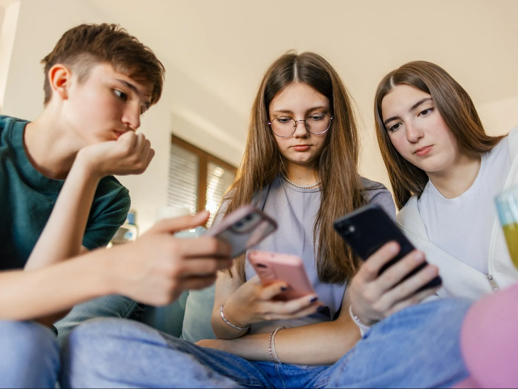 "Instagram Uses AI to Check If Teens Are Lying About Their Age and Add Restrictions"