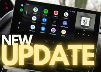 Google Might Let You Use Smart Glasses for Maps in the Car — Android Auto Update Hints at Big Change---