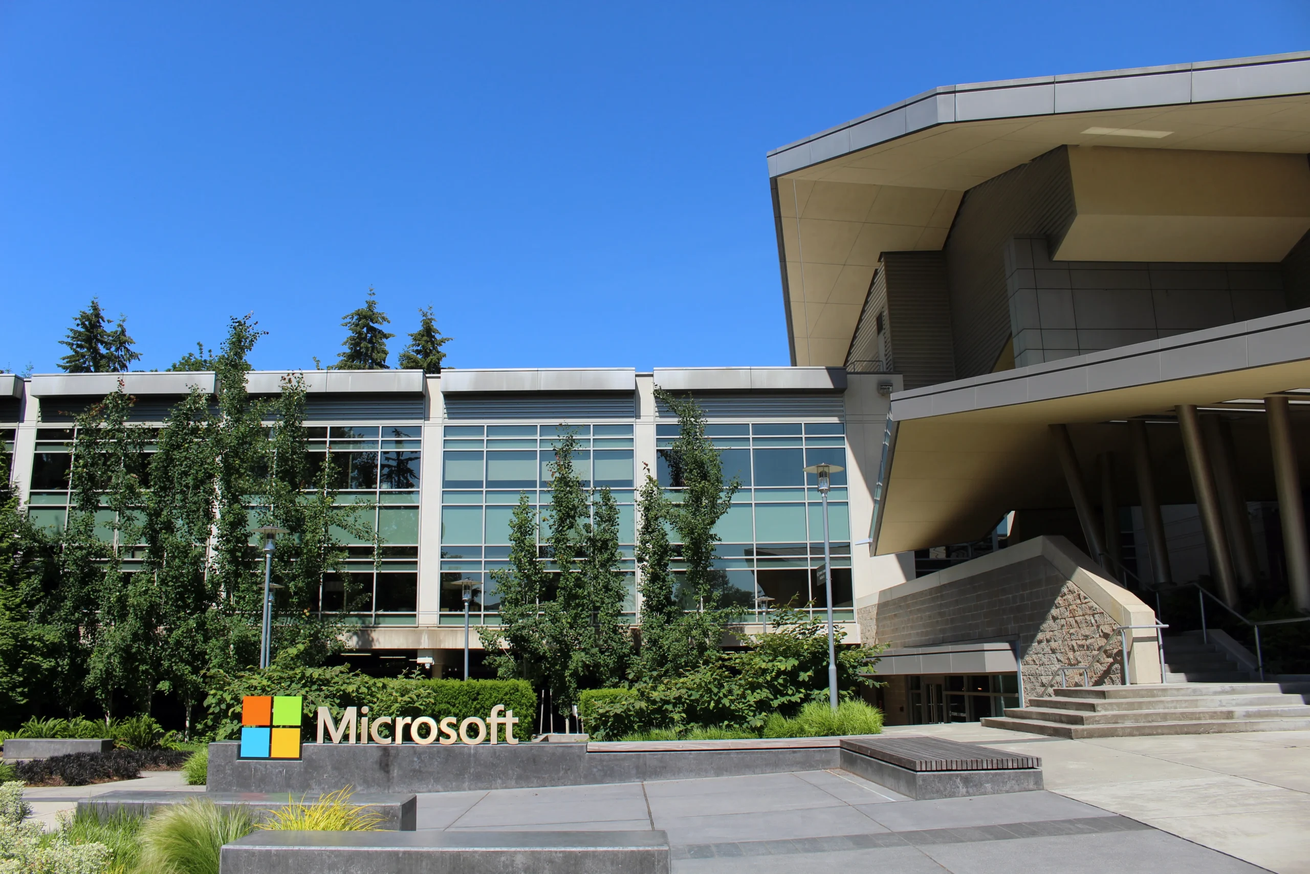 Microsoft Brings Back Recall Feature What’s Changed and Why It Matters for Your Privacye - 