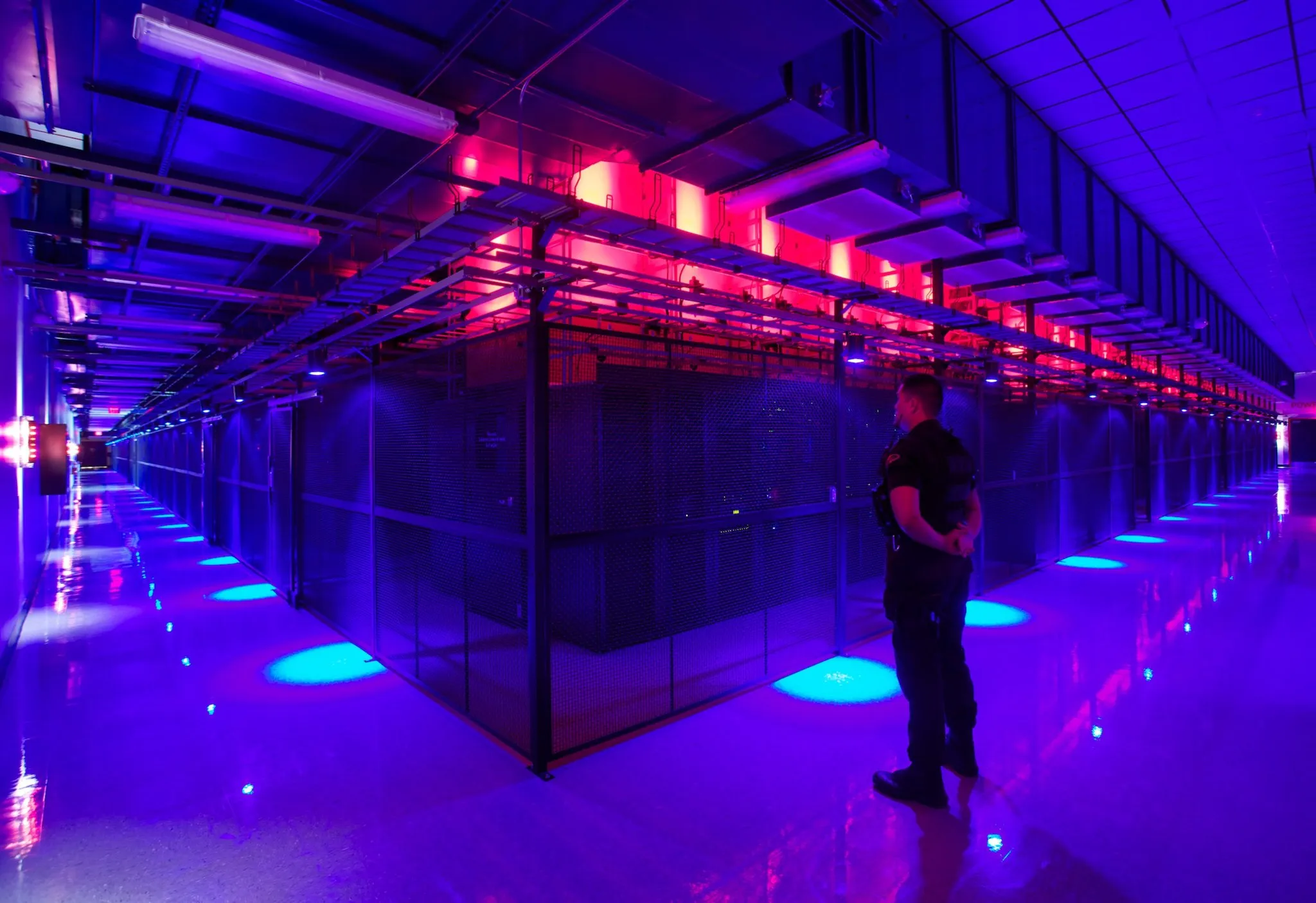 Why Big Tech’s Data Centers Are Now Racing to Save Energy Before It’s Too Late