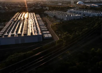 Why Big Tech’s Data Centers Are Now Racing to Save Energy Before It’s Too Late
