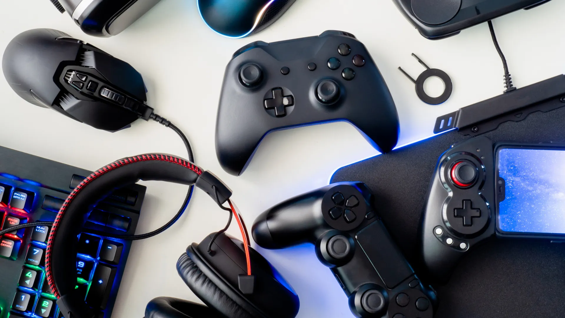 60+ Gaming Consoles and Platforms Compared--------